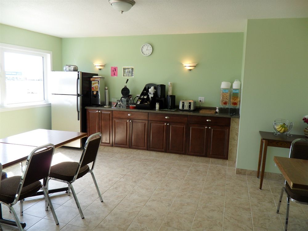 Westway Inn Motel Neepawa Luaran gambar