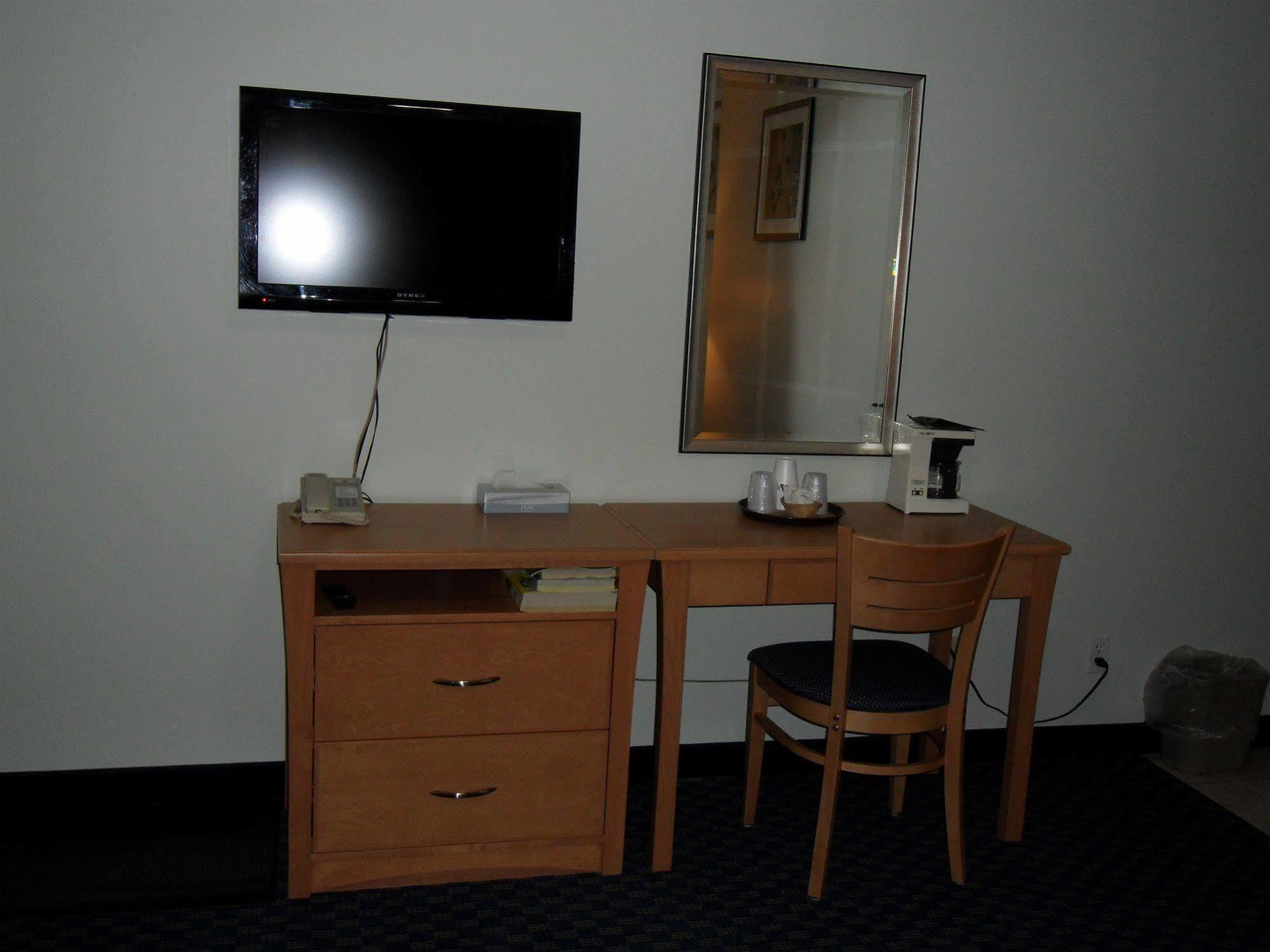 Westway Inn Motel Neepawa Luaran gambar