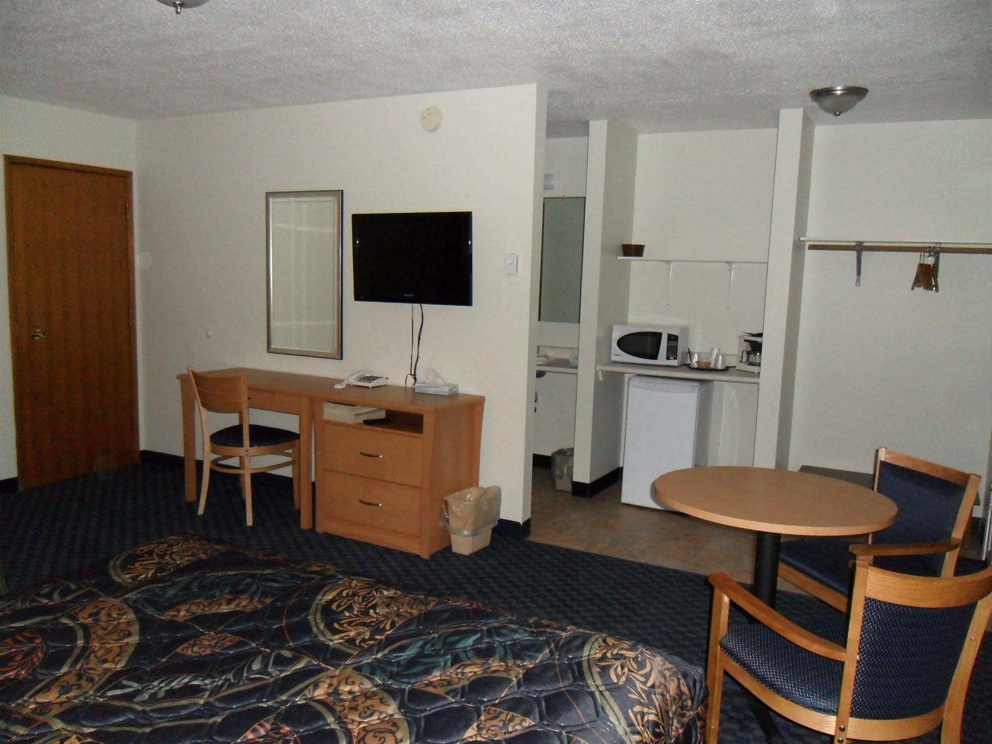 Westway Inn Motel Neepawa Luaran gambar
