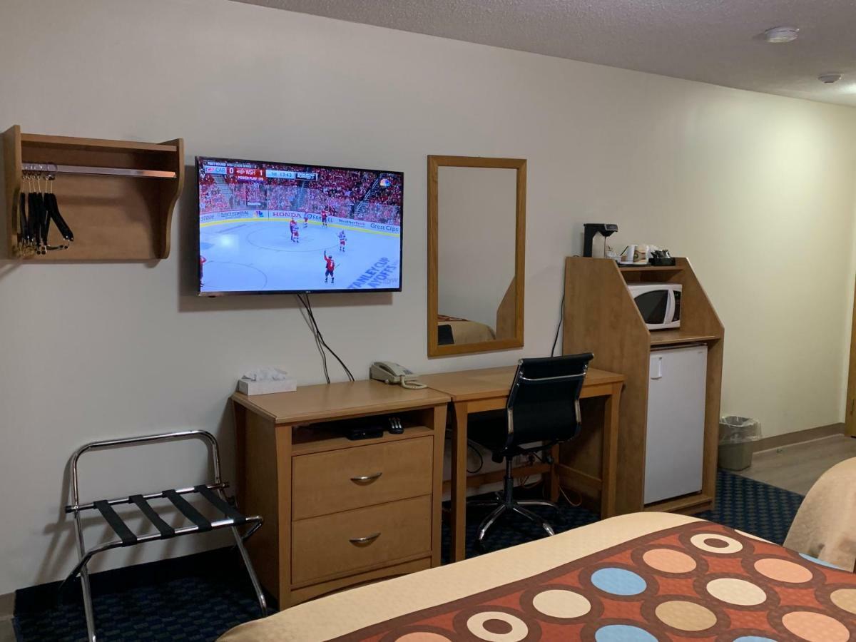 Westway Inn Motel Neepawa Luaran gambar