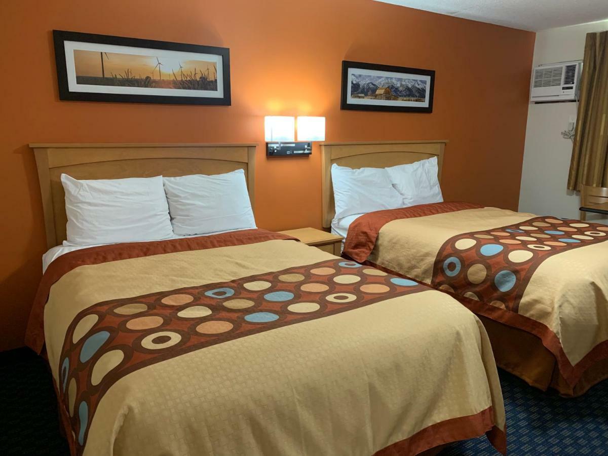 Westway Inn Motel Neepawa Luaran gambar