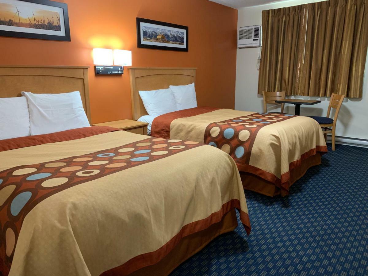 Westway Inn Motel Neepawa Luaran gambar