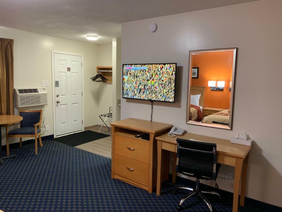 Westway Inn Motel Neepawa Luaran gambar