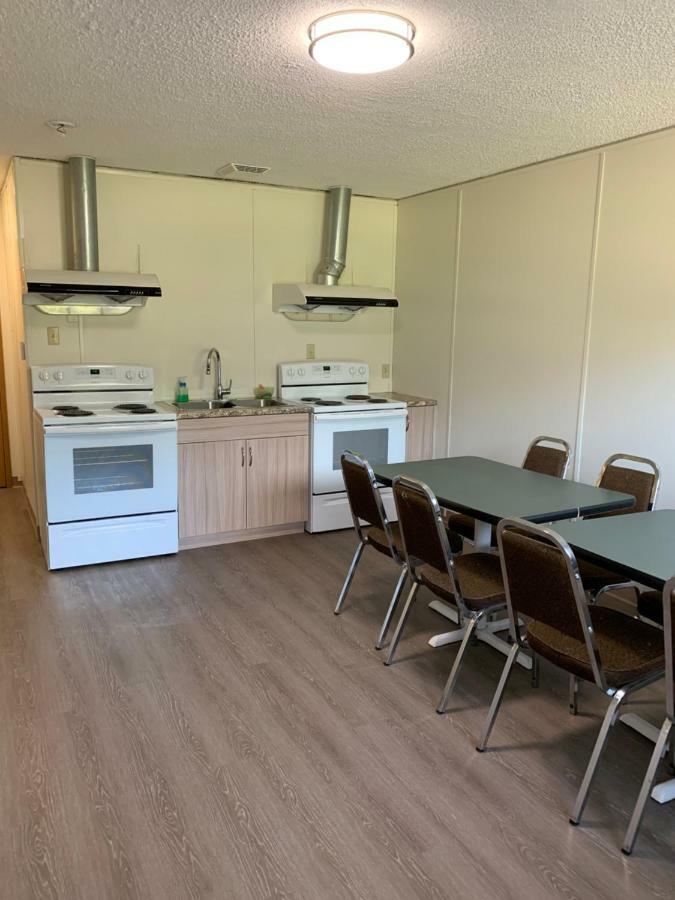 Westway Inn Motel Neepawa Luaran gambar
