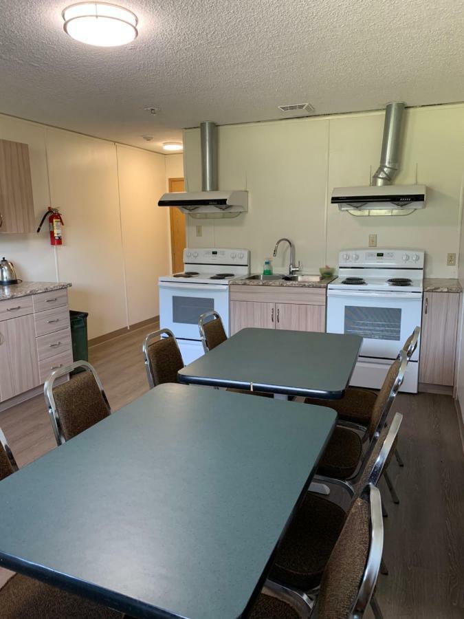 Westway Inn Motel Neepawa Luaran gambar