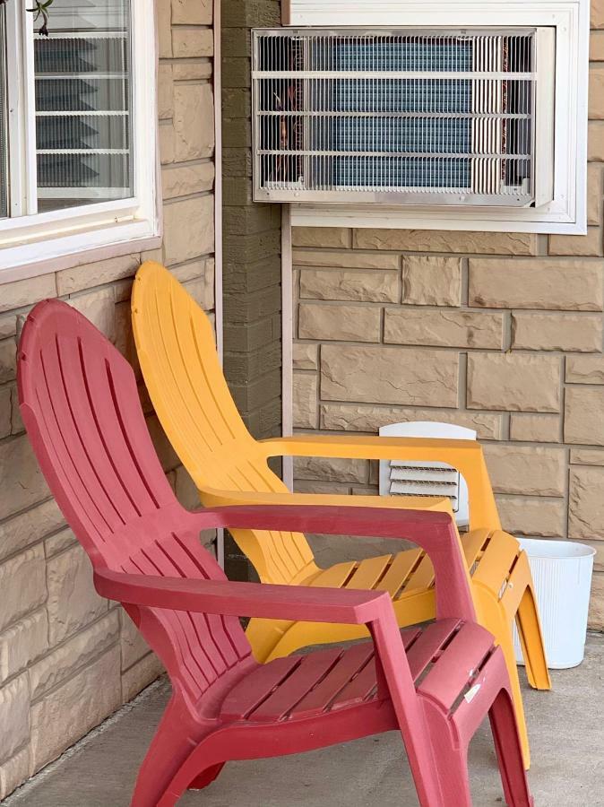 Westway Inn Motel Neepawa Luaran gambar